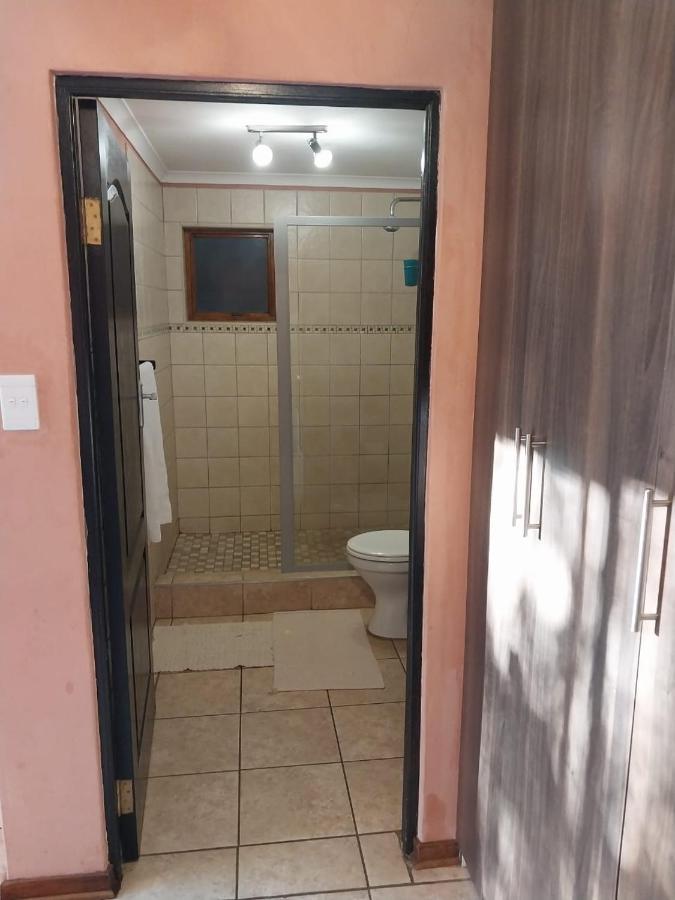 Kwena Maribane Lodge Bronkhorstspruit Bagian luar foto