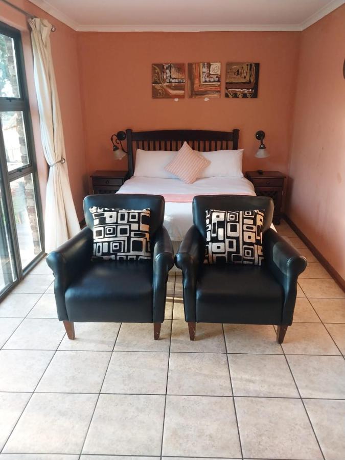 Kwena Maribane Lodge Bronkhorstspruit Bagian luar foto